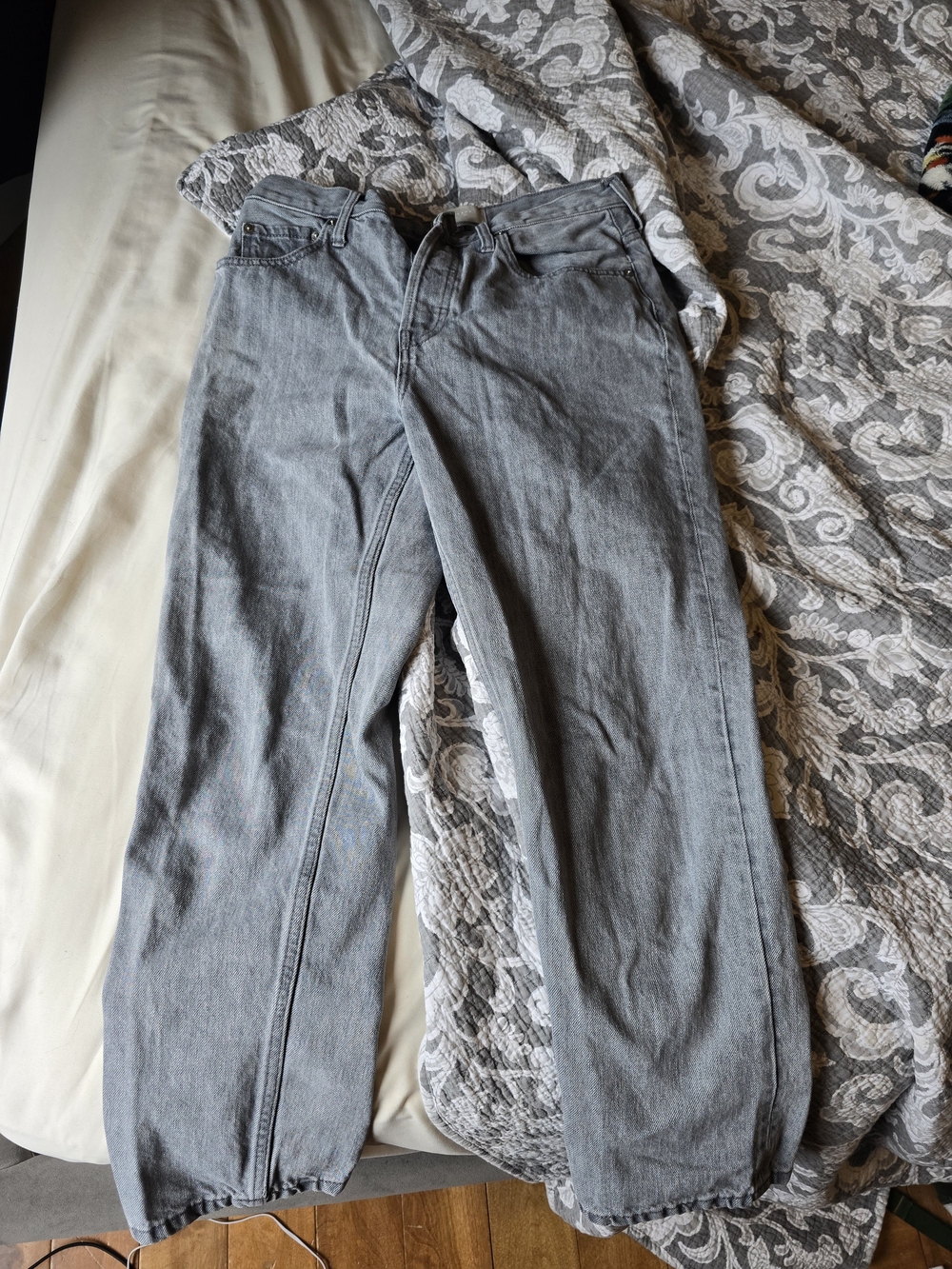 Everlane Cheeky Jeans, Cropped Size 28